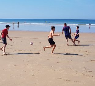 Camping Club Mahana : Animation Sport Foot Plage (3)