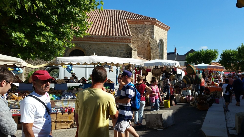 Camping Club Mahana : 1920x1440 Grand Marcha Place Jean Yole 183523