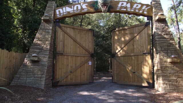 dinospark sthilairederiez entree