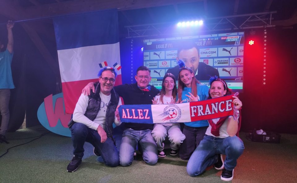Camping Club Mahana : Soirée Foot Sur Grand écran