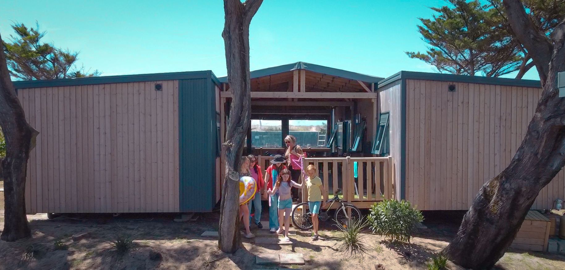photos drone tribu 2024 camping mahana bord de plage (90)