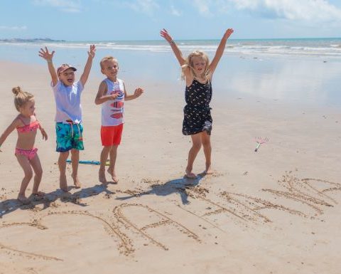 plage camping club mahana by la pege sourire